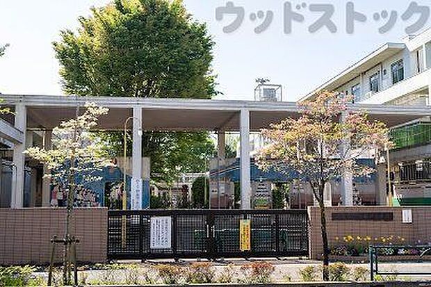 西東京市立谷戸小学校 徒歩7分。 540m