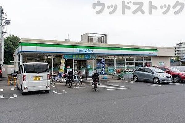 ファミリーマート 西東京富士町店 徒歩5分。 380m