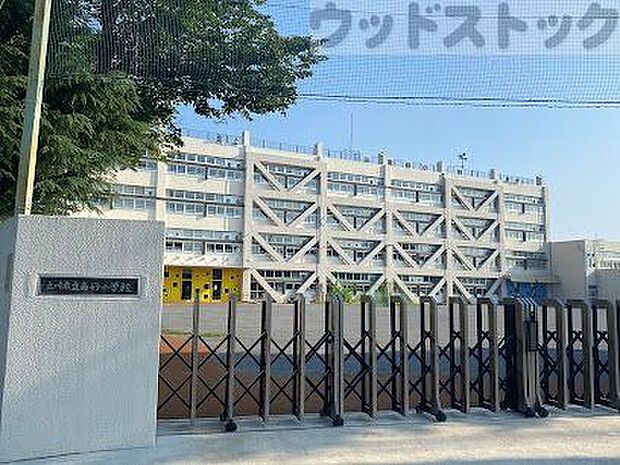 立川市立南砂小学校 徒歩6分。 440m