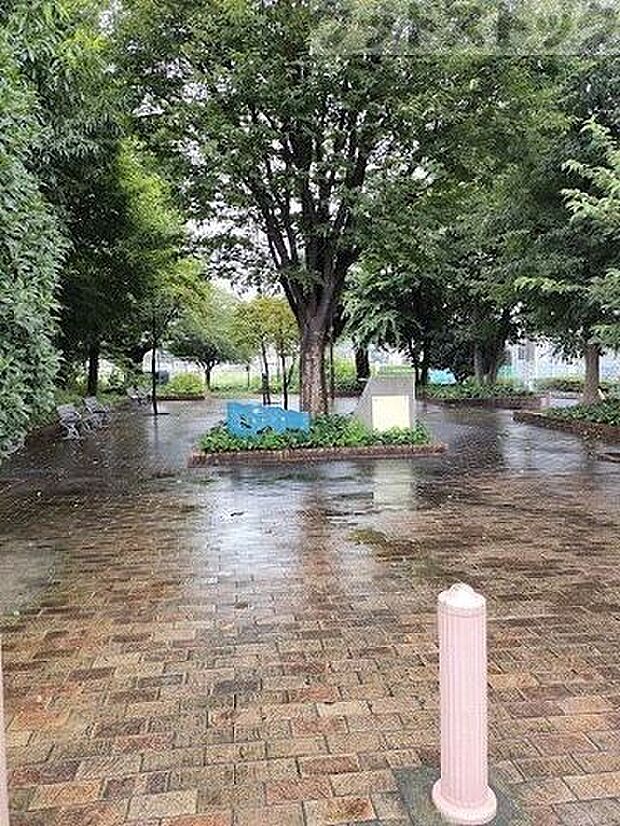 練馬区立 たかはら公園 徒歩13分。 1000m