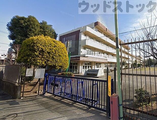 小金井市立小金井第四小学校 徒歩7分。 560m