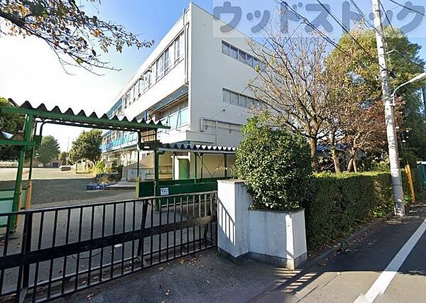国分寺市立第六小学校 徒歩20分。 1600m