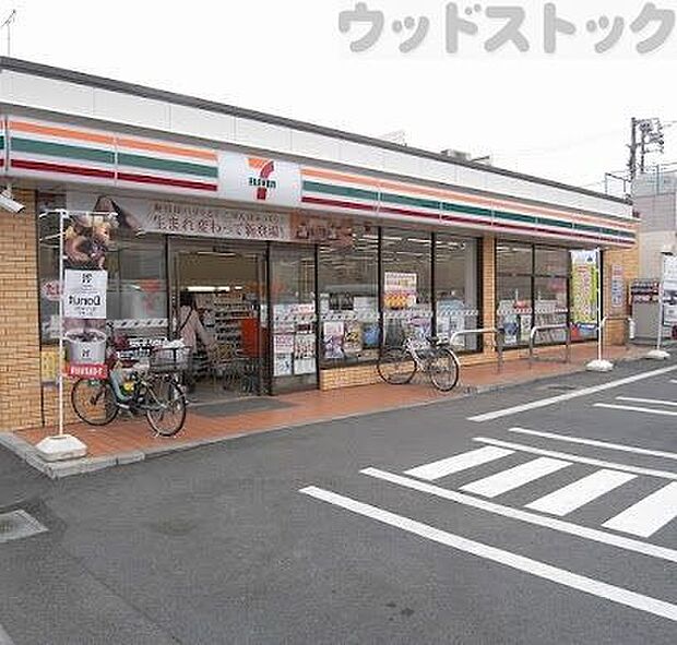 セブン-イレブン 小金井貫井南町5丁目店 徒歩8分。 610m