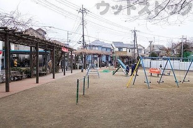真福寺児童遊園地 徒歩7分。 550m