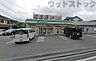 周辺：ファミリーマート小平学園西町店 徒歩1分。 70m