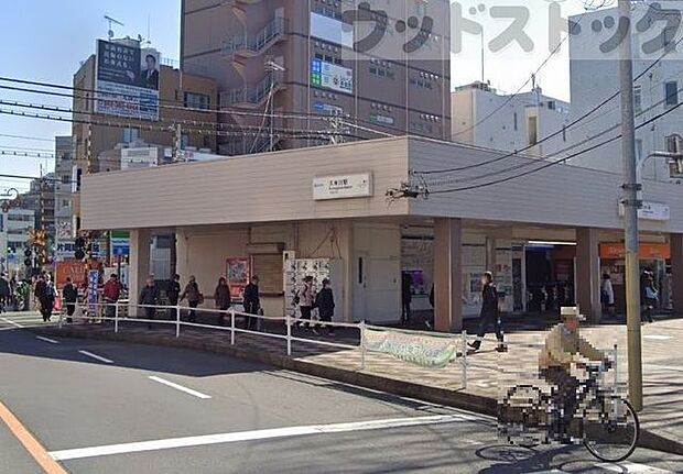 久米川駅(西武 新宿線) 徒歩19分。 1450m