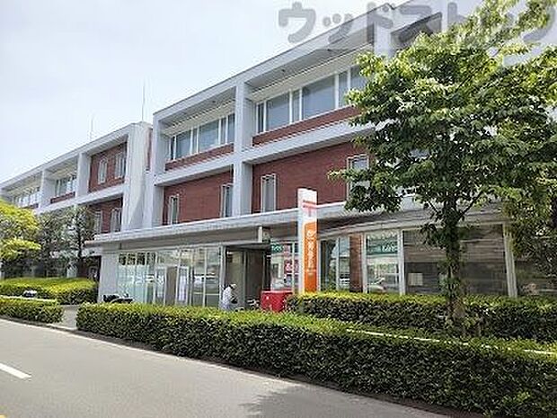 大東文化学園内郵便局 徒歩12分。 940m