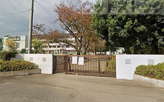 小平市立小平第六小学校 徒歩11分。 860m