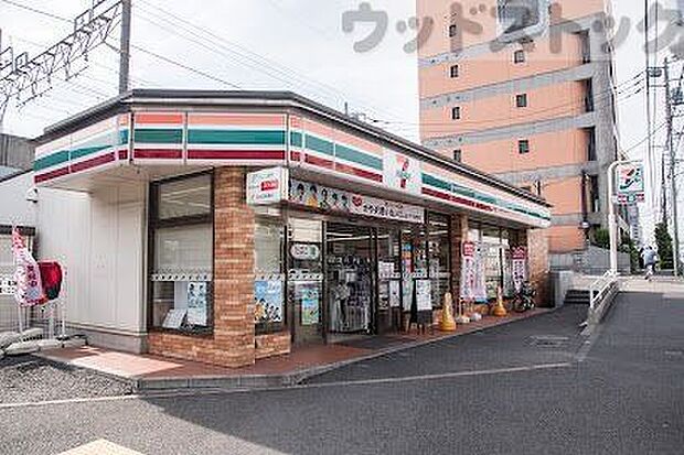 セブン-イレブン 西恋ヶ窪2丁目店 徒歩6分。 470m
