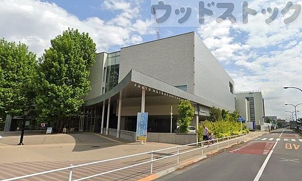 東京都公文書館 徒歩15分。 1140m