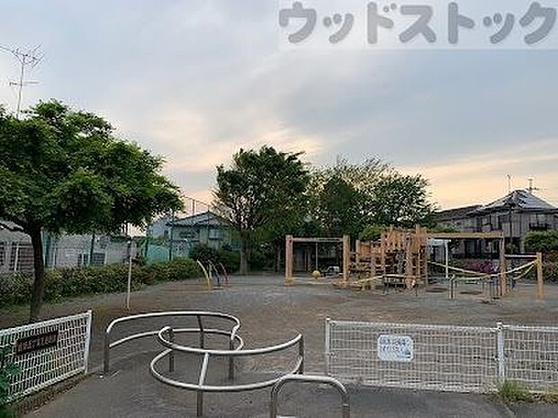池田五丁目児童遊園 徒歩8分。 600m