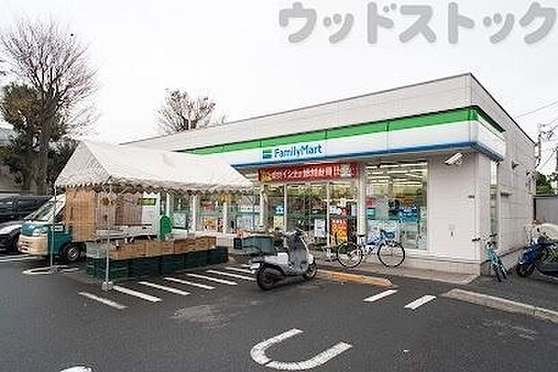 ファミリーマート 杉並松ノ木一丁目店 徒歩4分。 300m