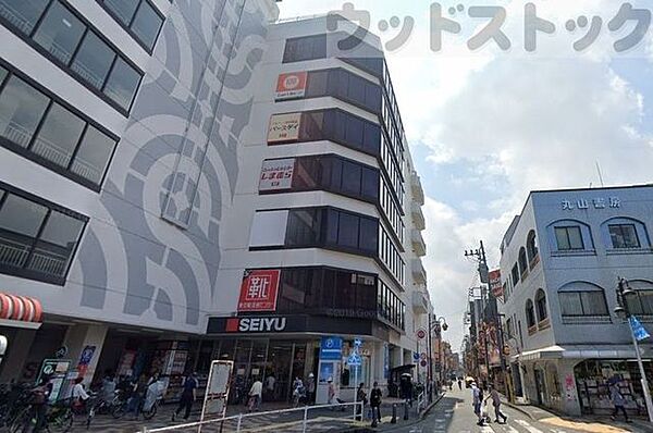 ファッションセンターしまむら西友久米川店 徒歩12分。 950m