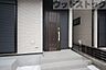 玄関：エントランス