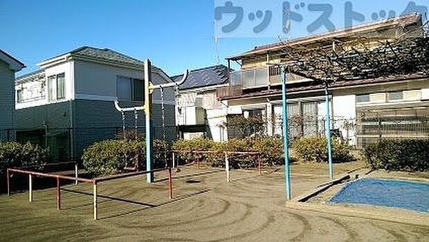 花5公園 徒歩3分。 220m