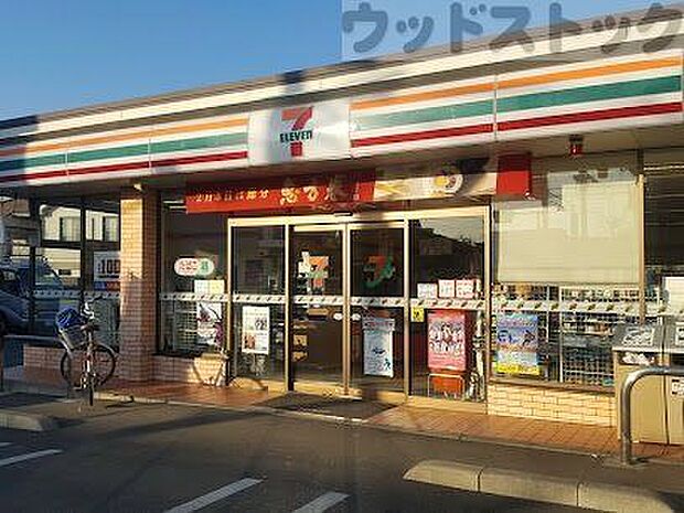 セブン-イレブン 東村山諏訪1丁目店 徒歩7分。 520m