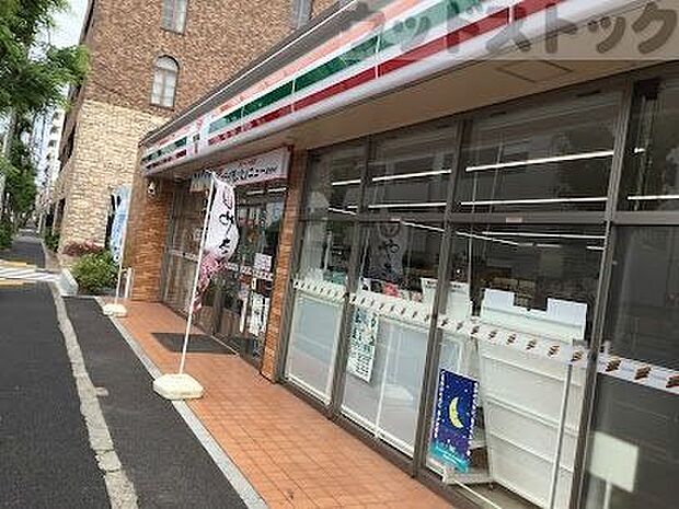 セブン-イレブン 吉祥寺立教通り店 徒歩7分。 510m