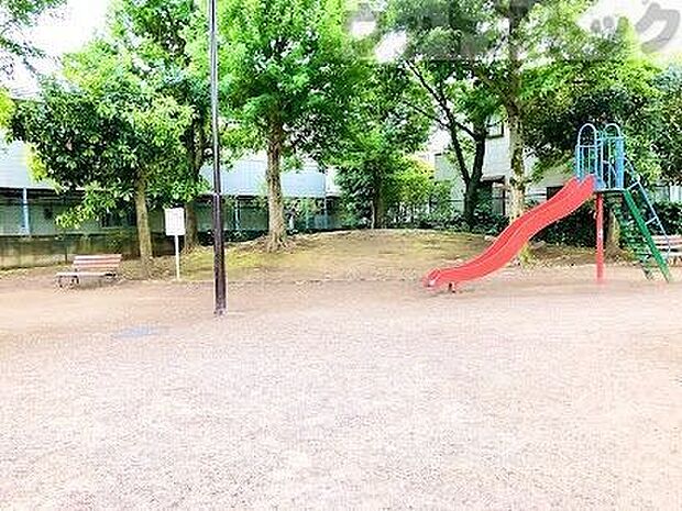 杉並区立松庵公園 徒歩6分。 440m