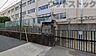 周辺：調布市立滝坂小学校 徒歩9分。 700m