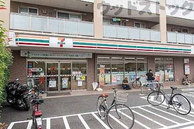 セブンイレブン 練馬三原台1丁目店 徒歩8分。 620m