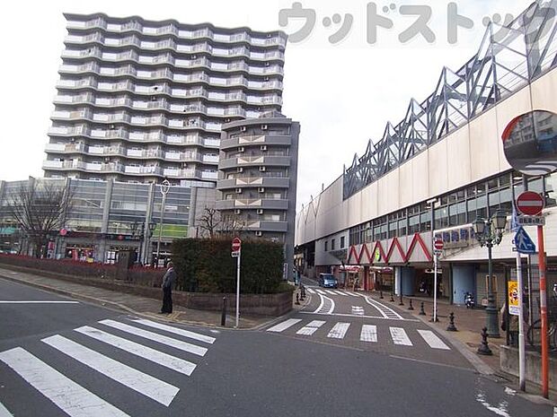 練馬高野台駅(西武 池袋線) 徒歩9分。 720m