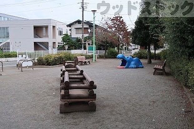 西恋ケ窪SL公園 徒歩7分。 550m
