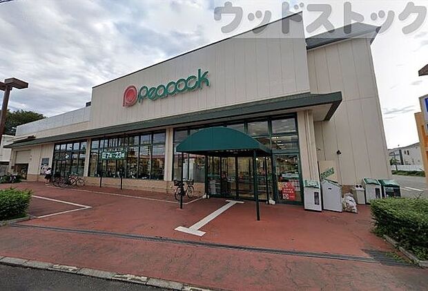 ピーコックストア国立弁天通り店 徒歩5分。 370m