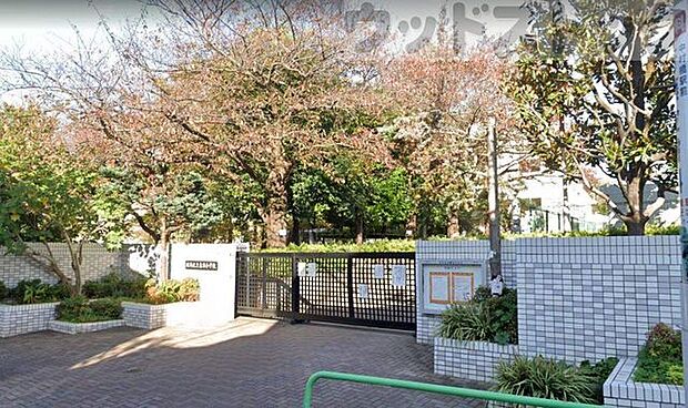 練馬区立春日小学校 徒歩8分。 620m