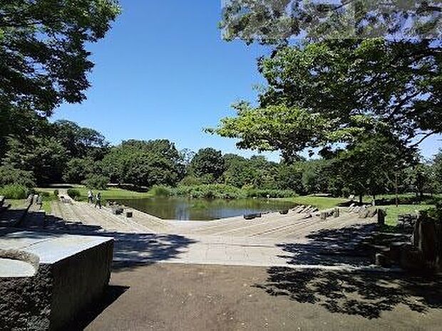 清瀬金山緑地公園 徒歩18分。 1420m
