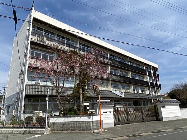 亀岡市立亀岡中学校