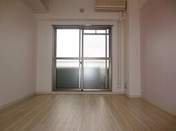 サンヴェール府中 108 1階ワンルームのリビング/ダイニング