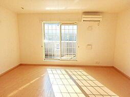 ウィステリアコート 2階1Kのリビング/ダイニング