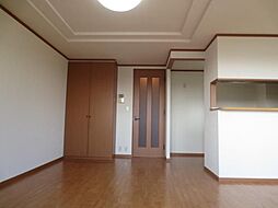 ガーデンヒルズ若松 202 2階1LDKのリビング/ダイニング