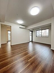 ユニーブル武蔵小金井クインテット 4階2LDKのリビング/ダイニング