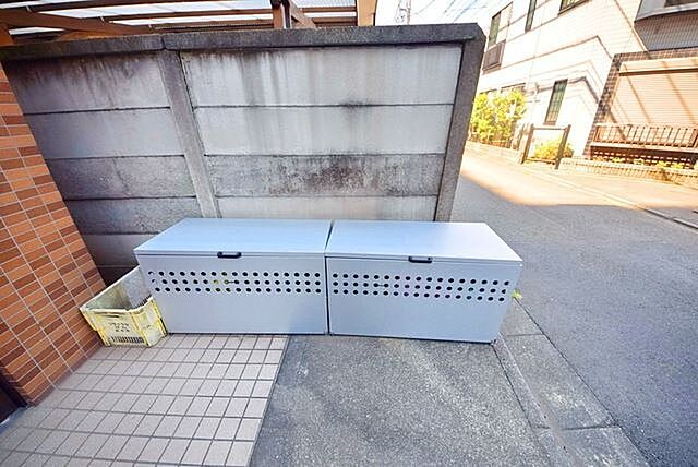 その他