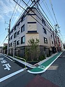 千石駅より徒歩6分 新築 4階建の賃貸物件