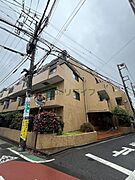駒込駅より徒歩8分 4階 築44年の賃貸物件