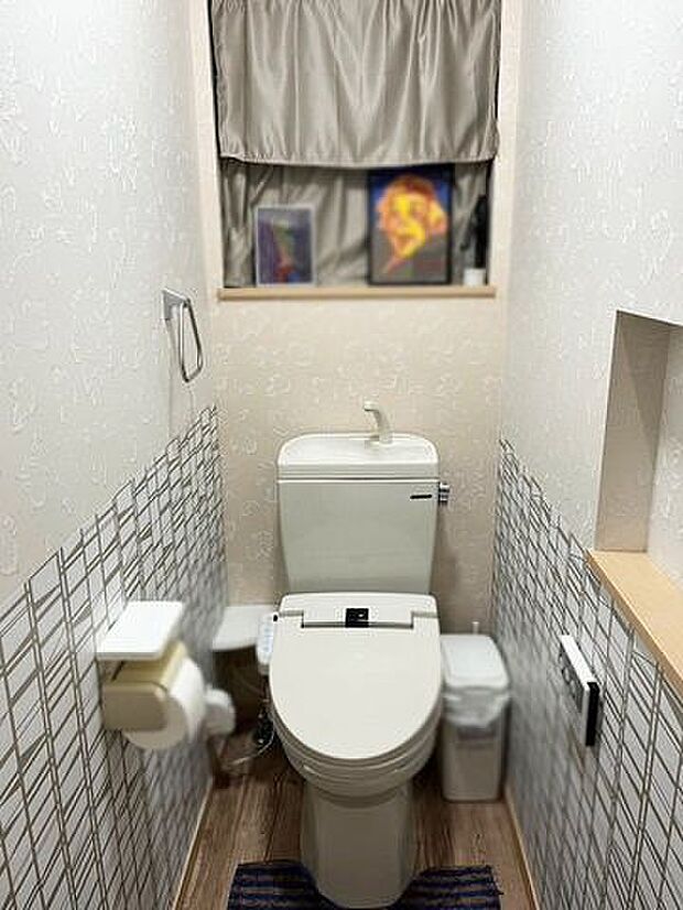 【toilet~トイレ~】温水洗浄便座♪換気窓有り♪