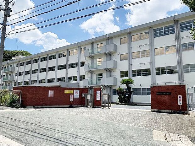 二島小学校二島小学校 1520m