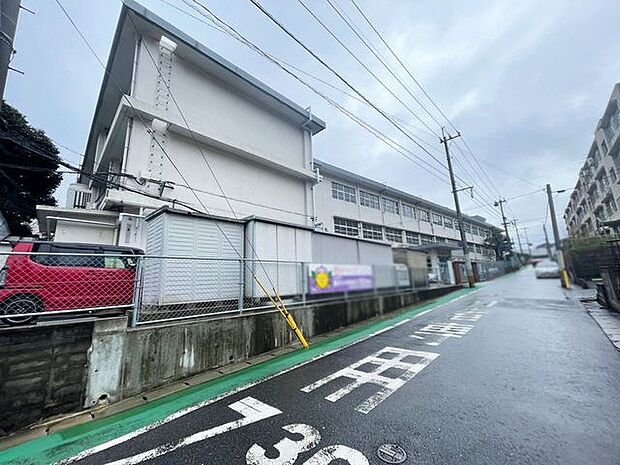 北九州市立藤木小学校 968m