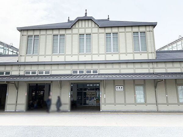 折尾駅 951m