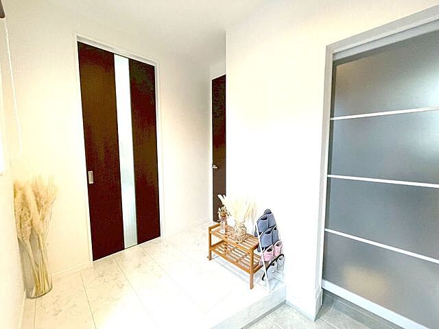 玄関 飯塚市綱分