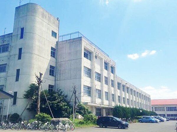 中間南中学校 1700m