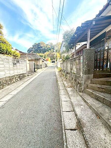 【建築条件無し】上水道♪下水道♪約75坪♪バス停まで徒歩5分圏内♪閑静な住宅街♪