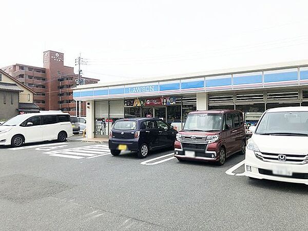ローソン八幡下上津役1丁目店 530m