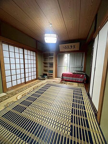 八幡西区東川頭町中古戸建♪都市ガス♪追炊機能♪閑静な住宅街♪花尾小・中学校♪側溝♪角地♪