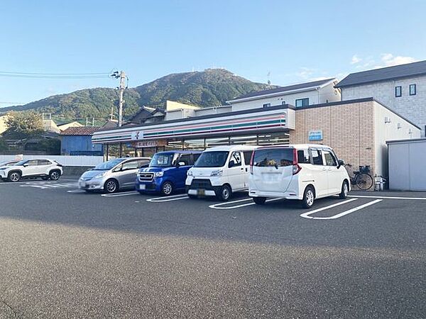 セブンイレブン八幡祇園3丁目店 521m