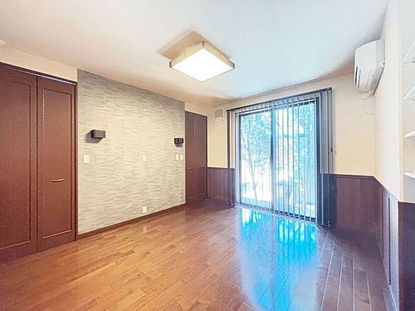 【建物面積250m2越え】中間市朝霧の中古戸建♪中間南小・中学校♪システムキッチン♪ディンプルキー♪