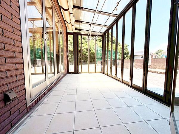 【建物面積250m2越え】中間市朝霧の中古戸建♪中間南小・中学校♪システムキッチン♪ディンプルキー♪