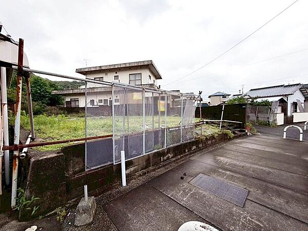 【建築条件無し】約281坪の広々とした売土地♪小学校・スーパーまで徒歩5分圏内♪上下水道♪